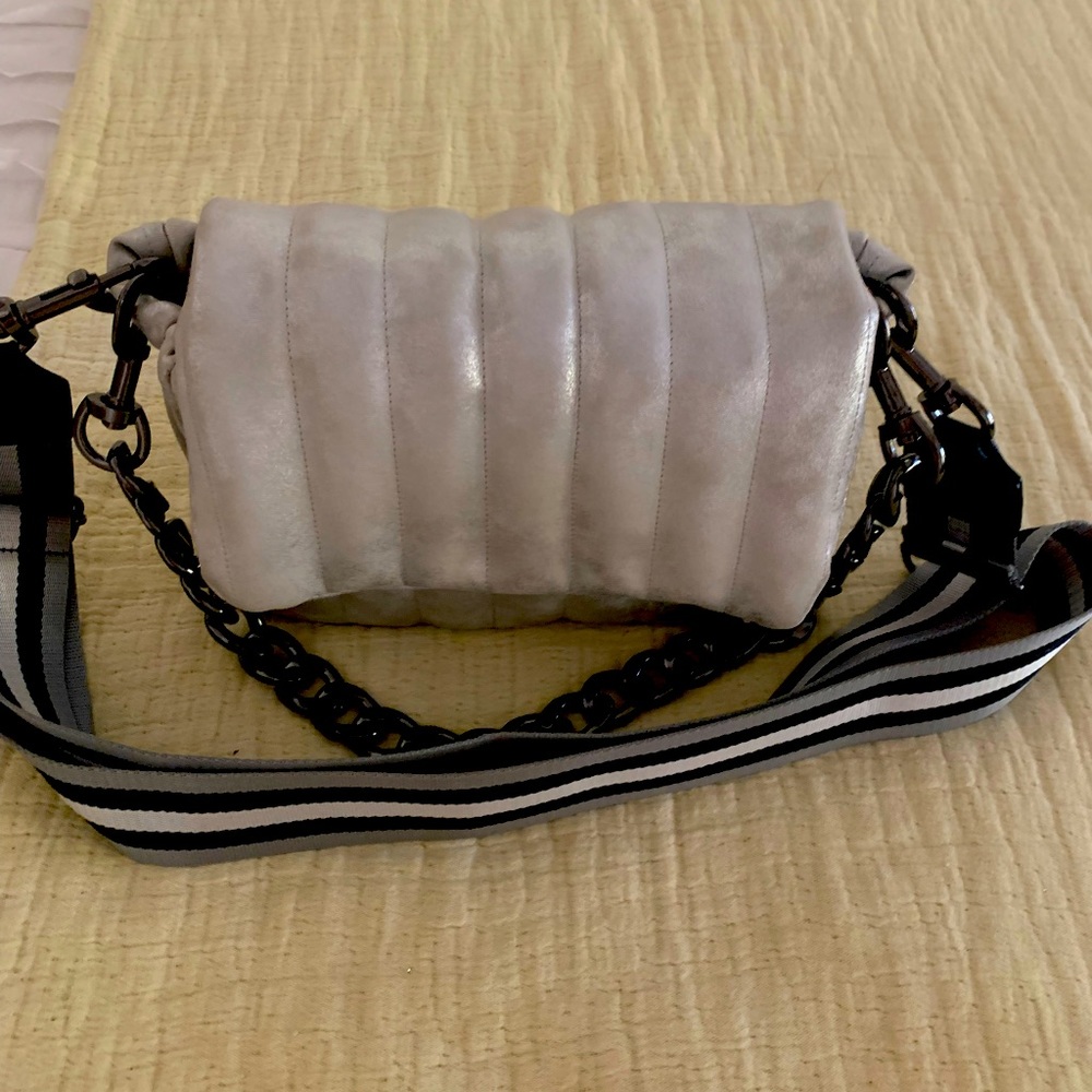 Like new Think Royln bag.